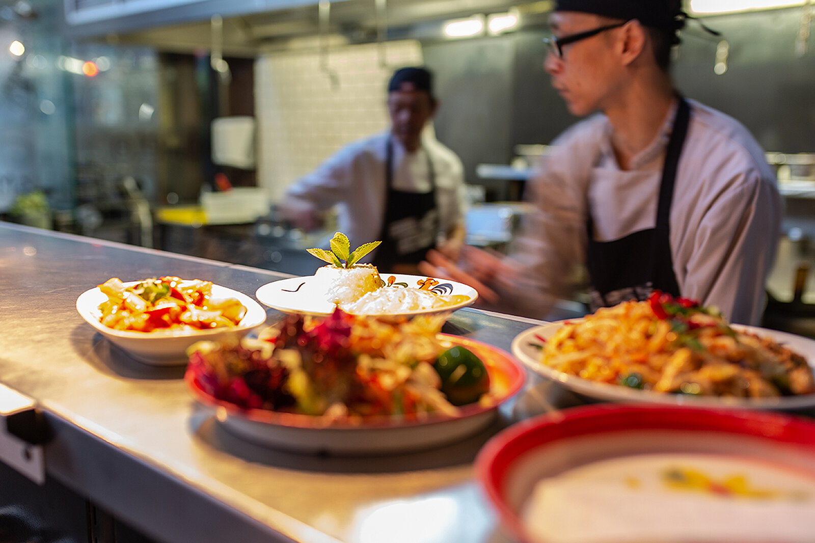 Thaikhun thai street food team members