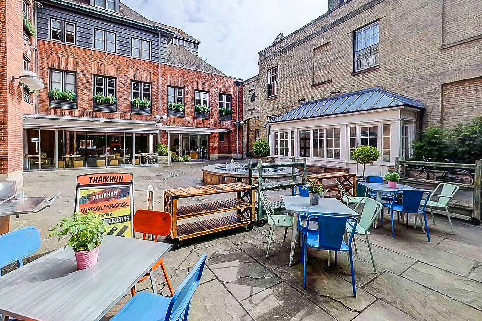 Thaikhun Cambridge Thai street food